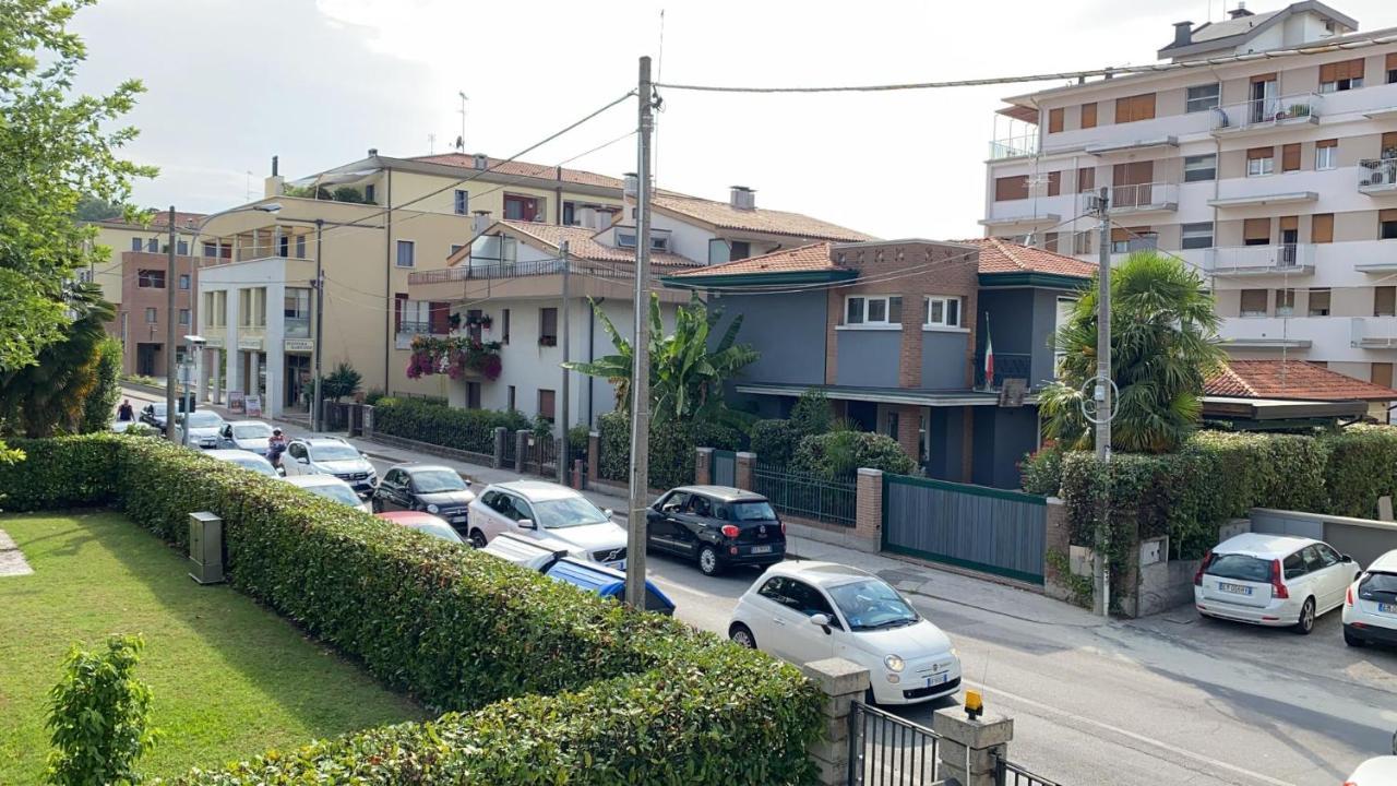 Momy House Appartement San Donà di Piave Buitenkant foto
